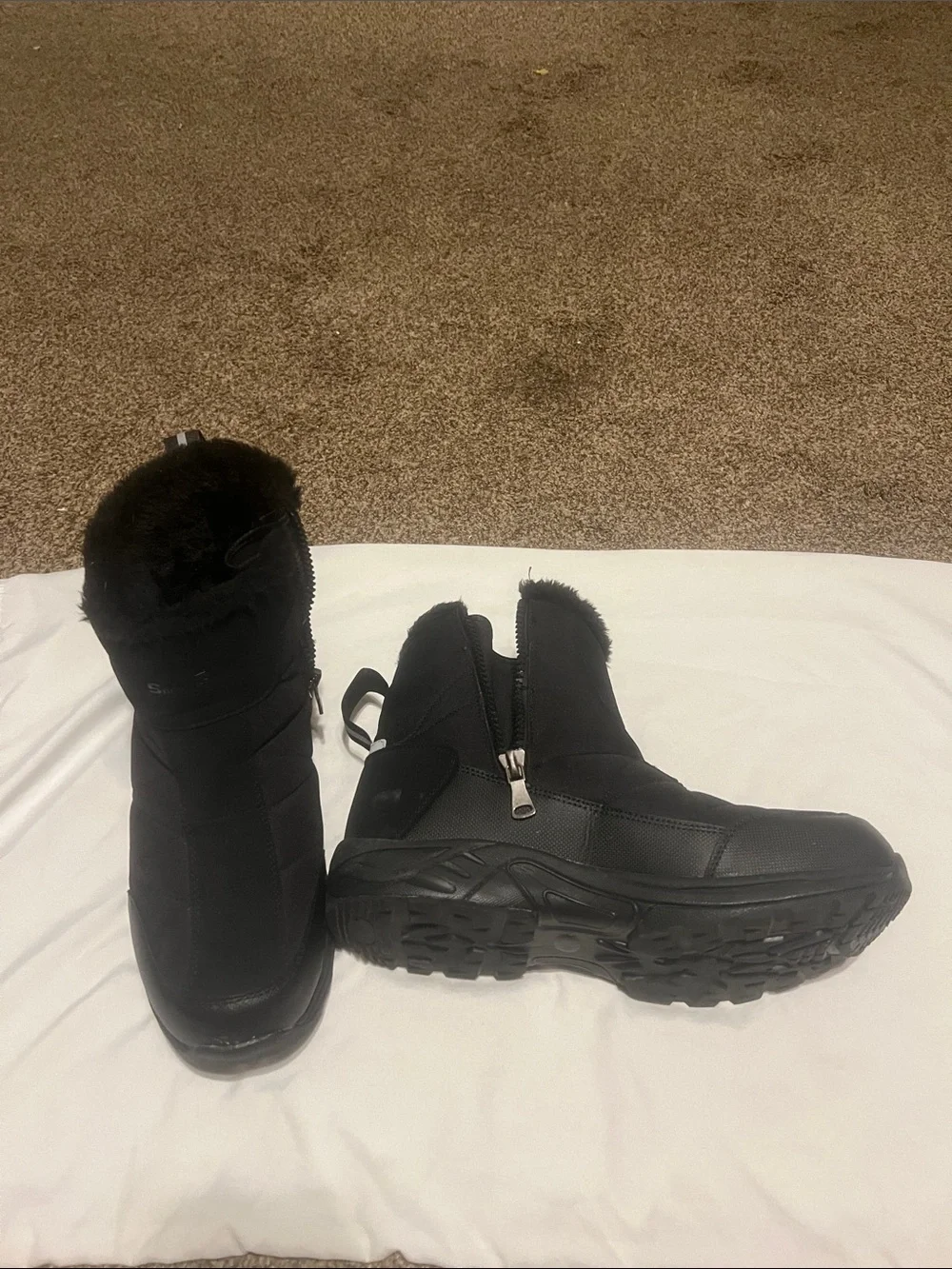 Silent Care mens black winter boots. Zip closure. Super warm. Waterproof